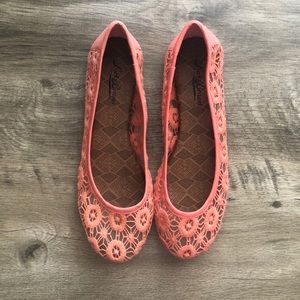 Lucky Brand Peach Crochet flats